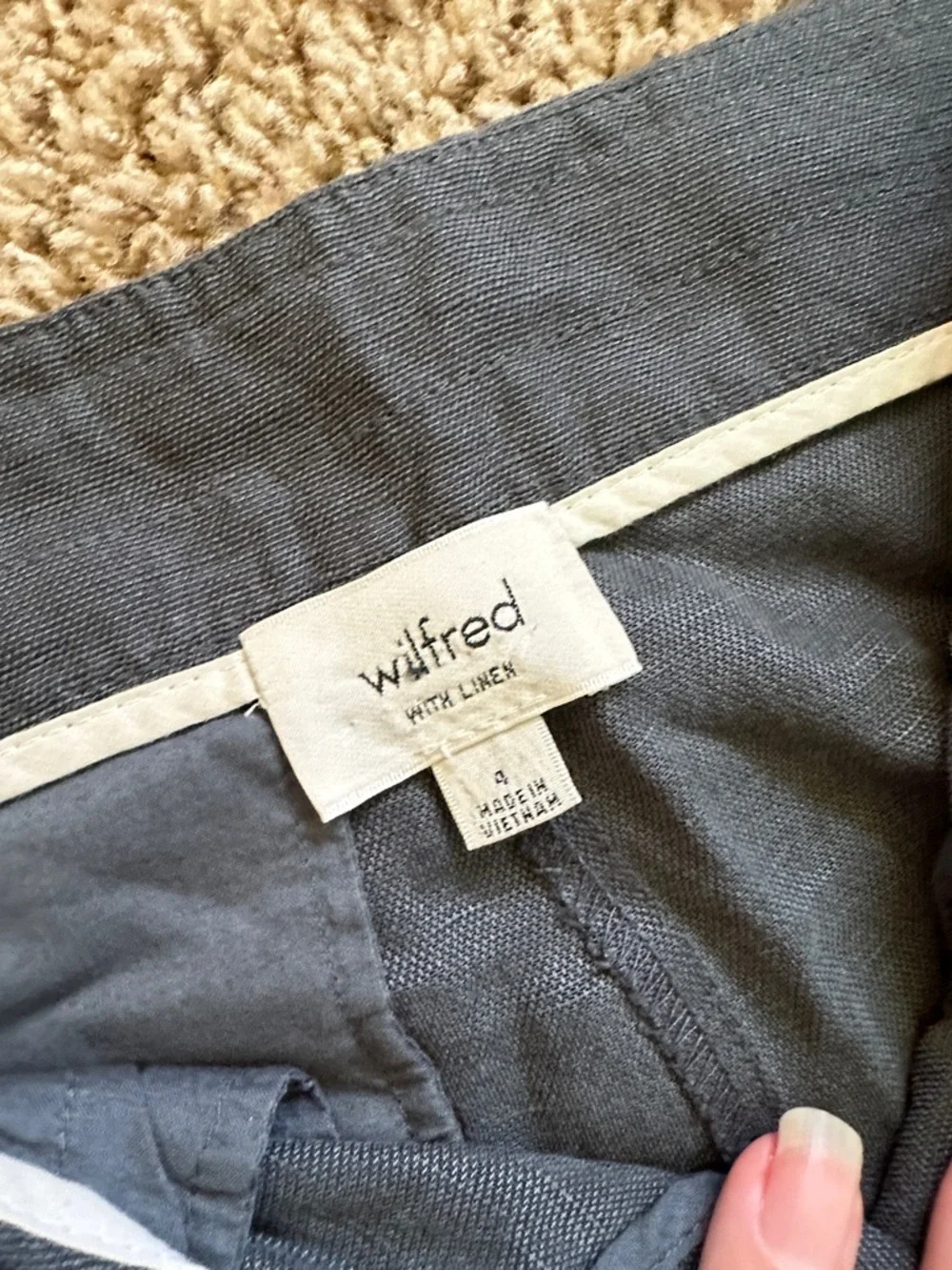 Wilfred Dusty Blue Linen Crop Capri Pants with Adjustable Ribbon Front Aritzia